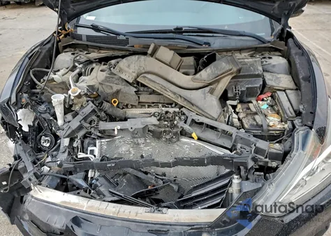 2018 Nissan Altima 2.5 z USA, uszkodzony, nr VIN 1N4AL3AP7JC124068